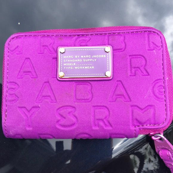 Marc Jacobs wallet - Picture 2 of 3